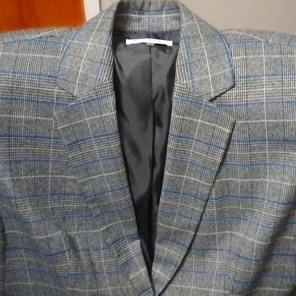 Kasper suit - Picture 2 of 2